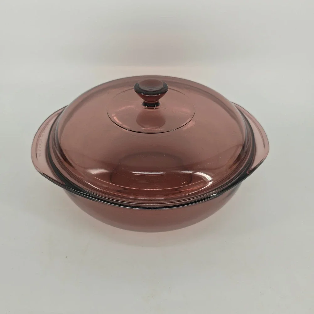 Pyrex Visions Cranberry Glass Casserole Dish with Lid 2QT Round 90s Cookware